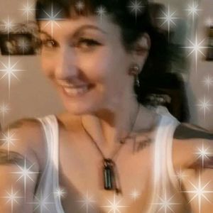 Meet your Posher, Carrie